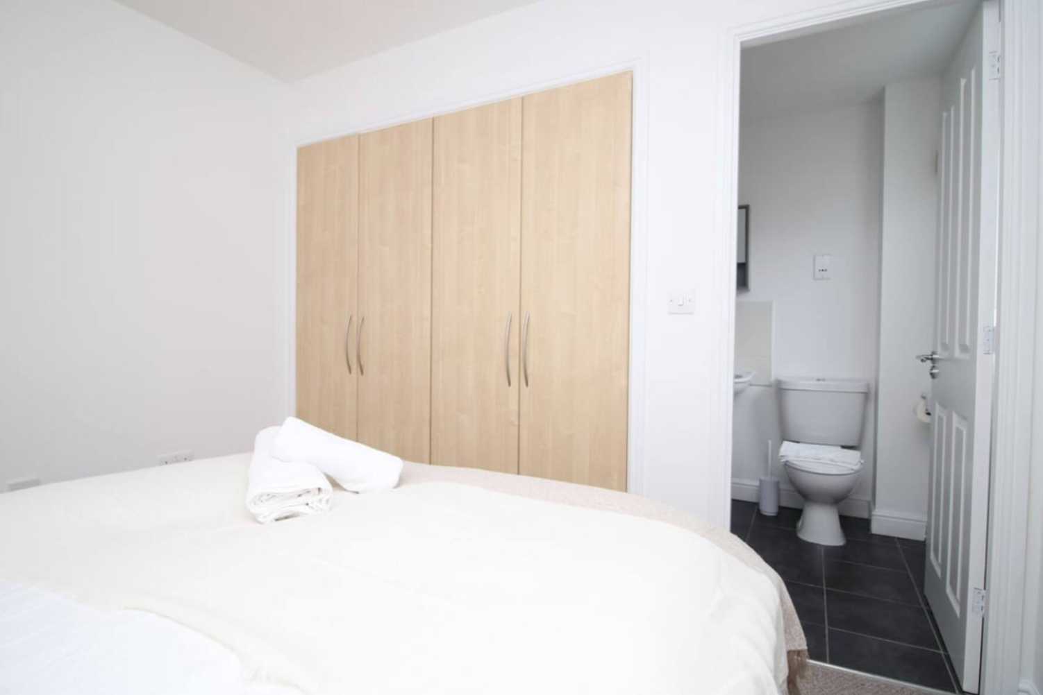 1 Alicia by Mia Partners in 1 Alicia Way, Newport, NP20 2FL, United Kingdom - Property image 13 - VivreStays