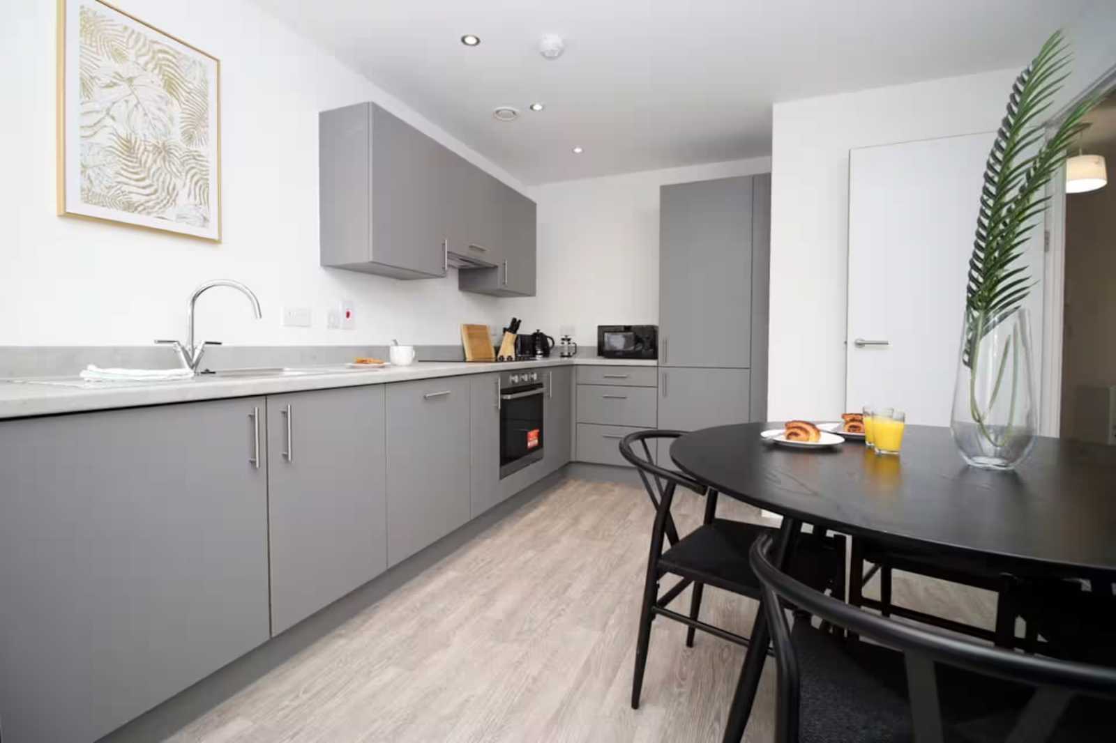 Flat 55 Waterside  Place by Mia Partners in TA1 4BT - Property image 5 - VivreStays