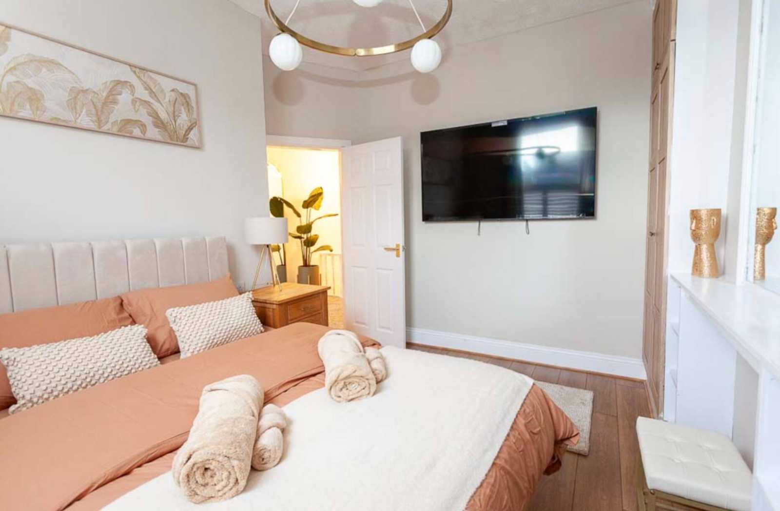 33 Lorne Street by Mia Partners in 33 Lorne Street, L7 0JP - Property image 9 - VivreStays