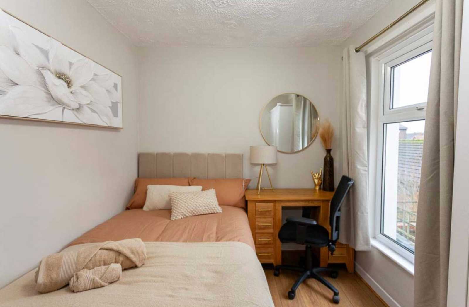 33 Lorne Street by Mia Partners in 33 Lorne Street, L7 0JP - Property image 16 - VivreStays