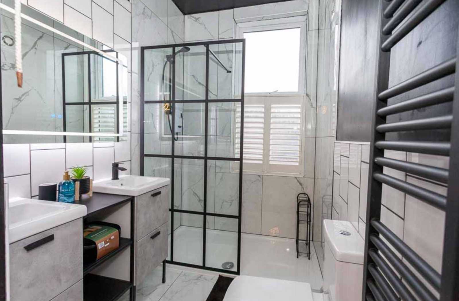 33 Lorne Street by Mia Partners in 33 Lorne Street, L7 0JP - Property image 17 - VivreStays