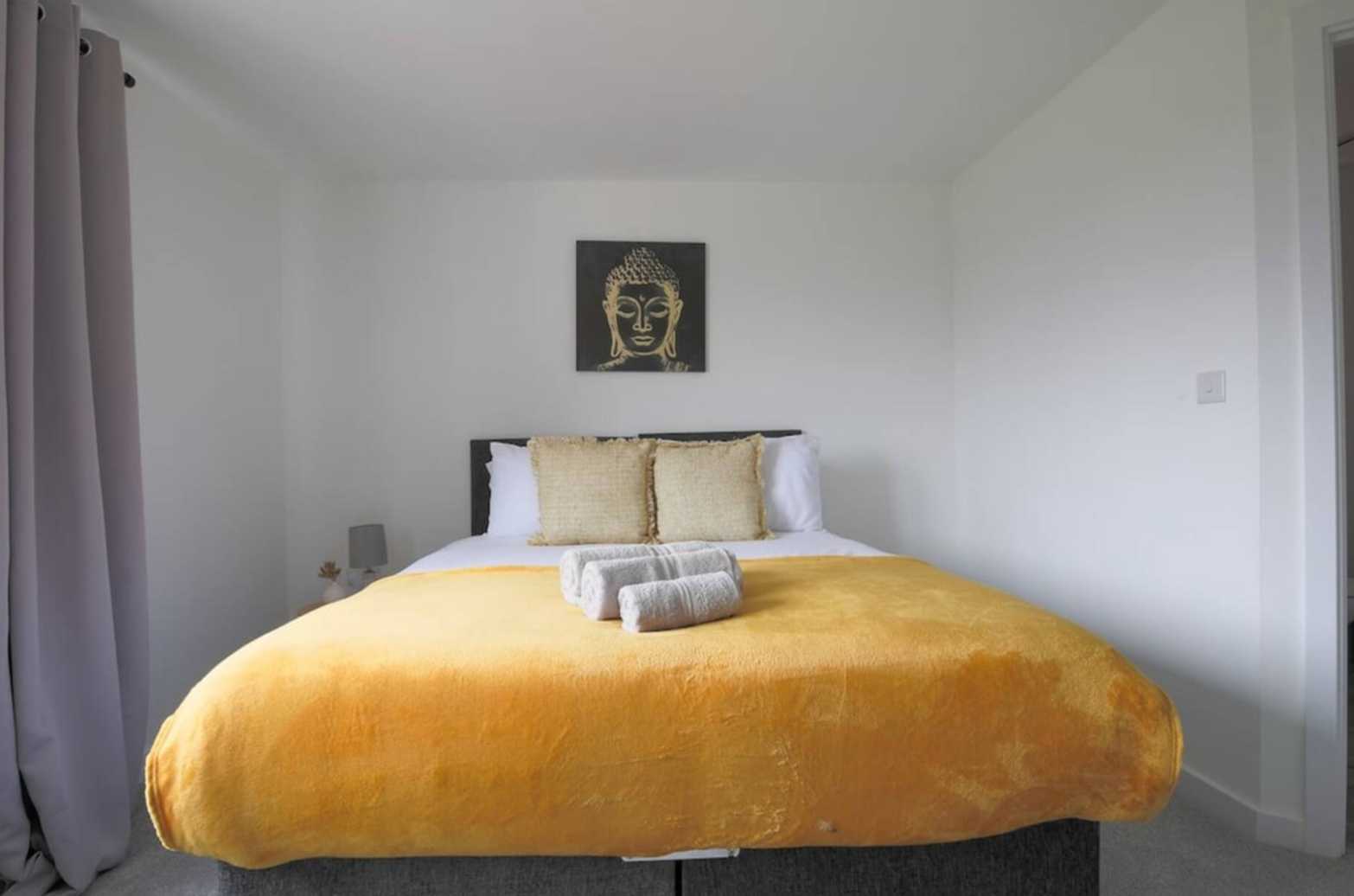 Rhodfa Hughes by Mia Partners in 25 Rhodfa Hughes, CF3 6YY - Property image 14 - VivreStays