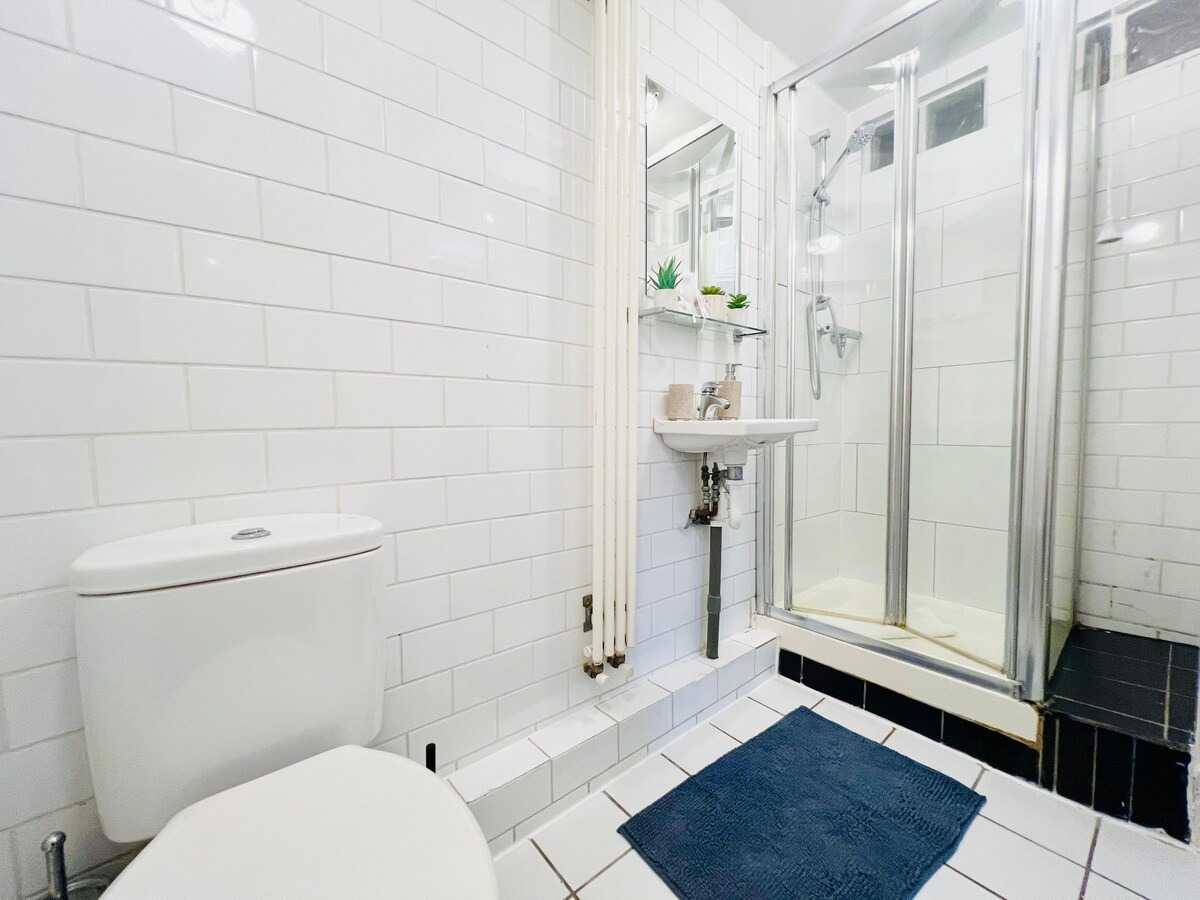 2 bed, 1 bath | Ground floor Duplex | Archway Rd N6 in 250 Archway Road, Haringey, London, N6 5AX, United Kingdom - Property image 11 - VivreStays