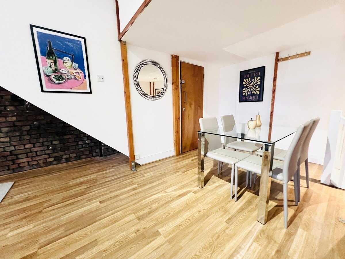 2 bed, 1 bath | Ground floor Duplex | Archway Rd N6 in 250 Archway Road, Haringey, London, N6 5AX, United Kingdom - Property image 7 - VivreStays