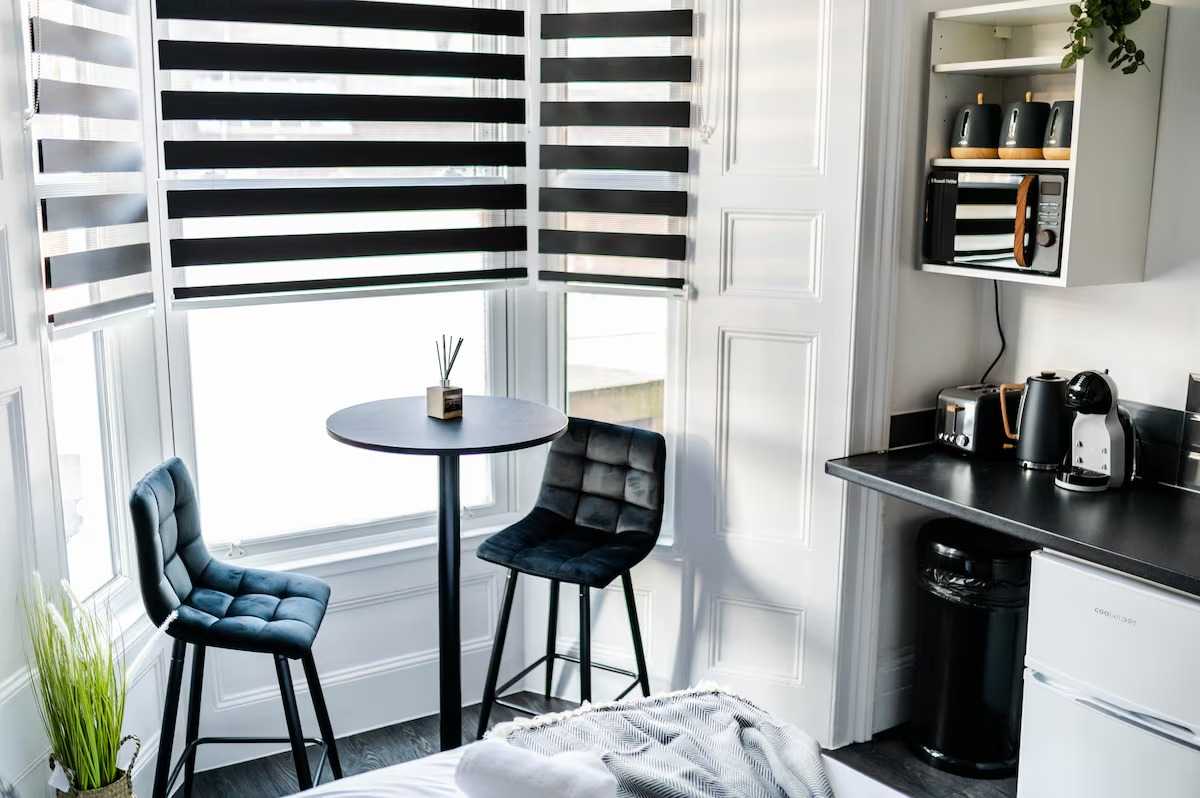 1 bed, 1 bath studio | GF | FREE on-street parking | Fairbridge Road N19 in N19 3HU, London, Greater London, England, United Kingdom - Property image 9 - VivreStays