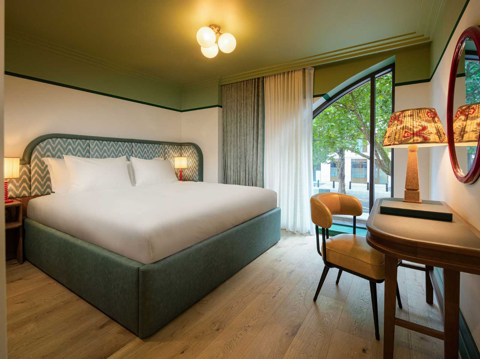The July London Victoria - 2 Bedroom Apartment in 282 Vauxhall Bridge Road, Westminster, London, SW1V 1BB, United Kingdom - Property image 2 - VivreStays