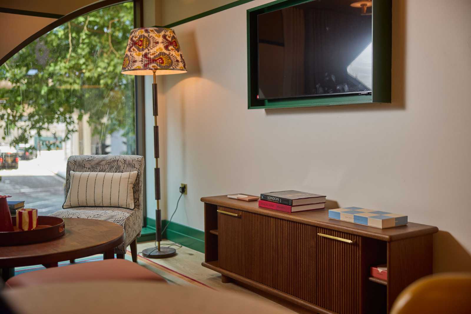 The July London Victoria - 2 Bedroom Apartment in 282 Vauxhall Bridge Road, Westminster, London, SW1V 1BB, United Kingdom - Property image 4 - VivreStays