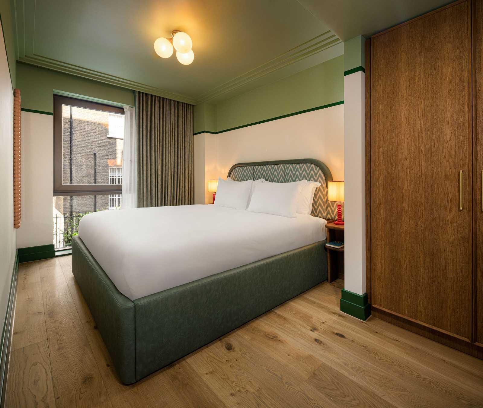 The July London Victoria - 3 Bedroom Apartment in 282 Vauxhall Bridge Road, SW1V 1BB - Property image 2 - VivreStays