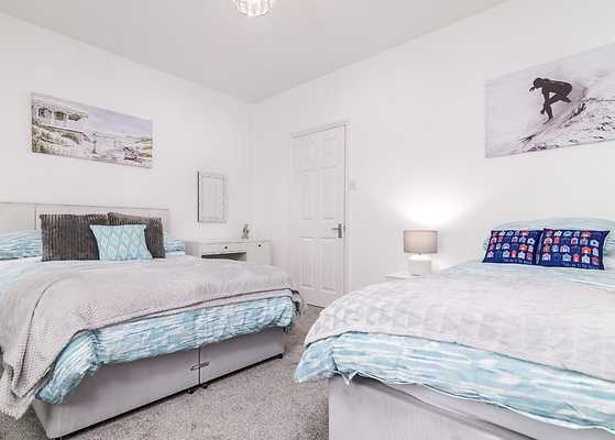 Hope Street by Mia Partners in 14 Hope Street, YO14 9DL - Property image 2 - VivreStays