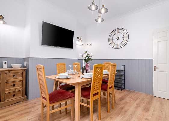 Hope Street by Mia Partners in 14 Hope Street, YO14 9DL - Property image 7 - VivreStays