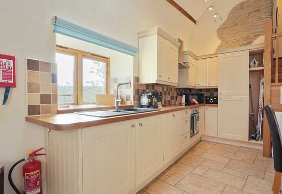 Holly Cottage by Mia Partners in EX34 9RG - Property image 6 - VivreStays