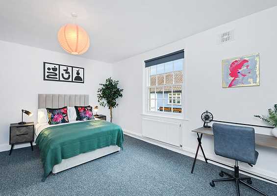 View Queen Street by Mia Partners Queen Street by Mia Partners serviced apartment - UK - VivreStays