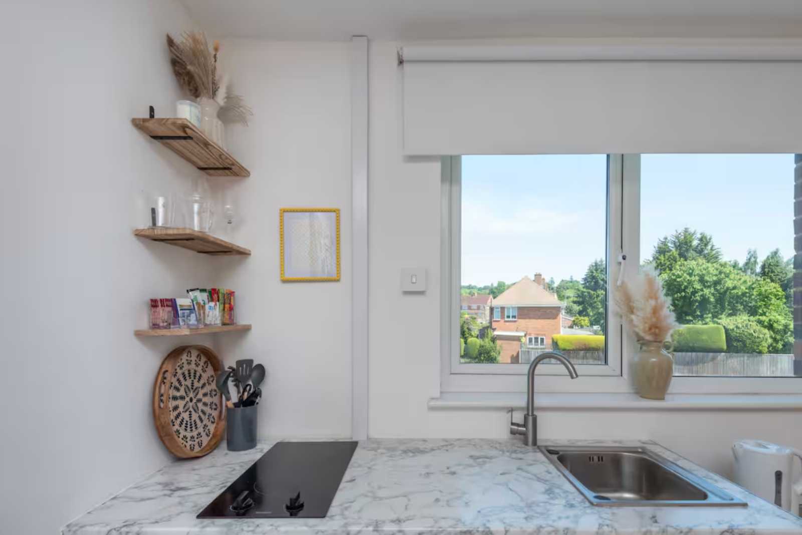14 Shiplake House by Mia Partners in SL8 5LZ - Property image 3 - VivreStays