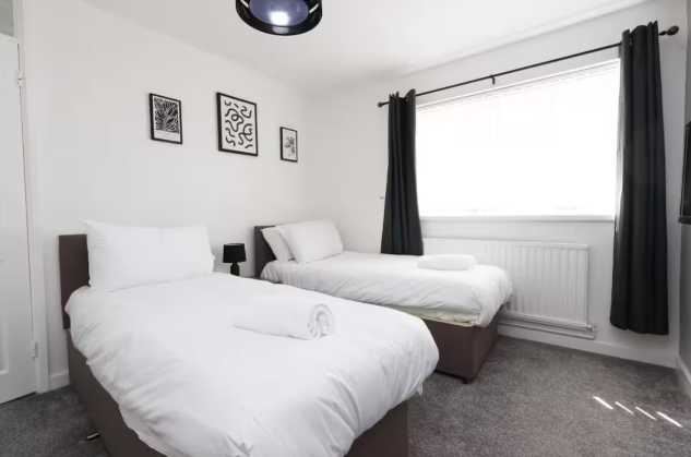 1 Bethel Place by Mia Partners in 1 Bethel Place, CF44 9PD - Property image 10 - VivreStays