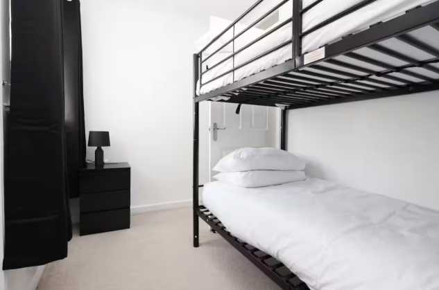 1 Bethel Place by Mia Partners in 1 Bethel Place, CF44 9PD - Property image 11 - VivreStays