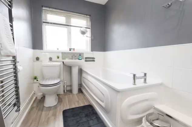 1 Bethel Place by Mia Partners in 1 Bethel Place, CF44 9PD - Property image 12 - VivreStays
