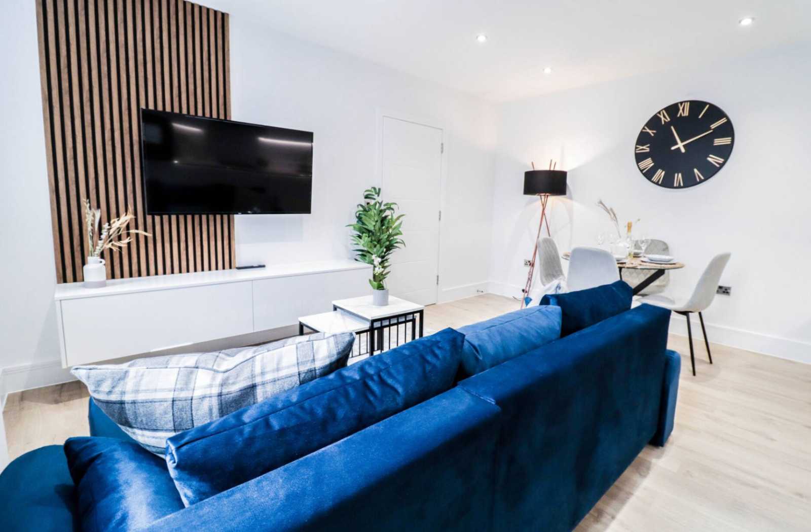 View Temple End Two-Bed by Mia Partners in 10 Temple End, HP13 5DN Temple End Two-Bed by Mia Partners in 10 Temple End, HP13 5DN - Property image 5 - VivreStays