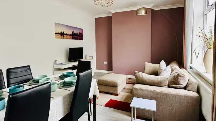 143 Bloxwich Road North by Mia Partners in 143 Bloxwich Road North, WV12 5PX - Property image 6 - VivreStays