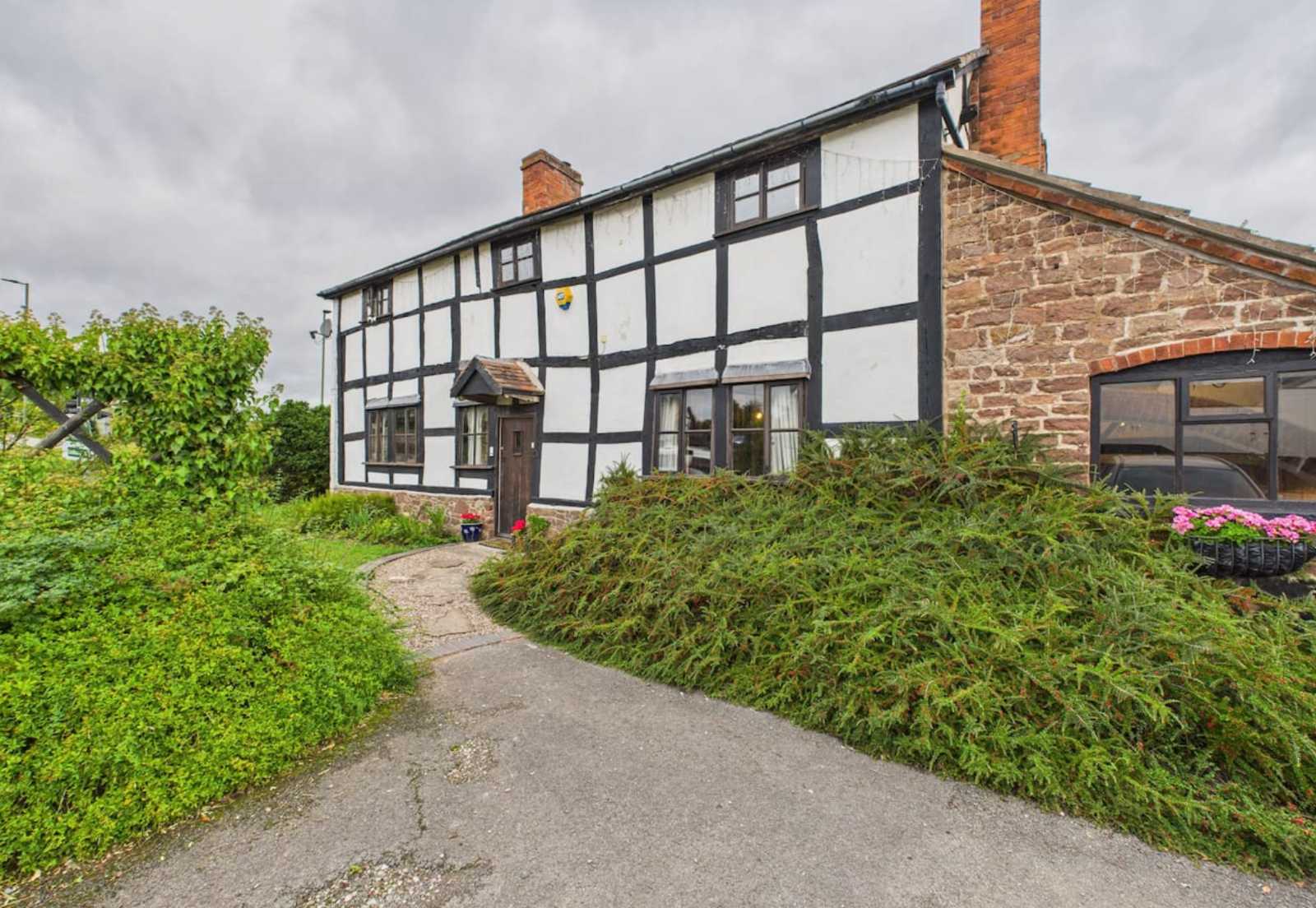 Mainstone House by Mia Partners in HR8 2RA, Ledbury, Herefordshire, England, United Kingdom - Property image 3 - VivreStays