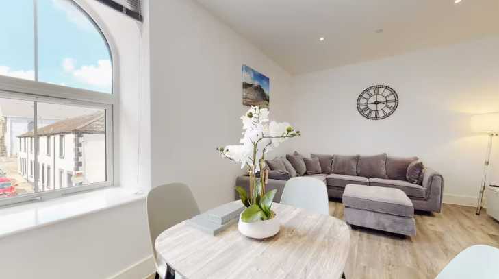 Kings Street Three Bed by Mia Partners in NP13 1DF - Property image 4 - VivreStays