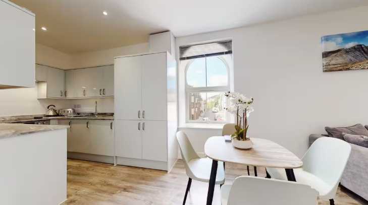 Kings Street Three Bed by Mia Partners in NP13 1DF - Property image 5 - VivreStays