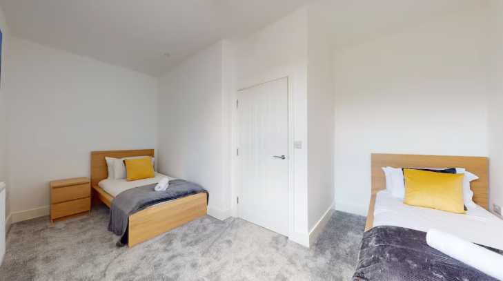 Kings Street Three Bed by Mia Partners in NP13 1DF - Property image 7 - VivreStays