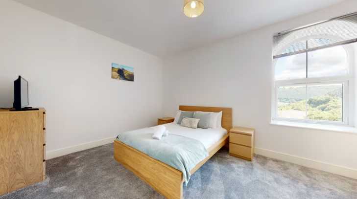 Kings Street Three Bed by Mia Partners in NP13 1DF - Property image 10 - VivreStays