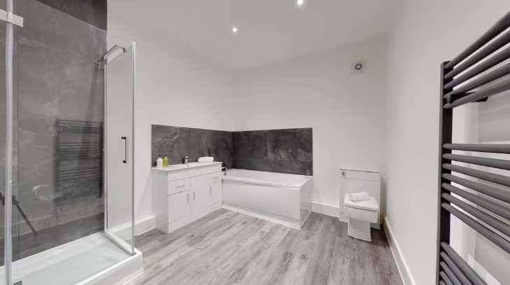 Kings Street Three Bed by Mia Partners in NP13 1DF - Property image 13 - VivreStays