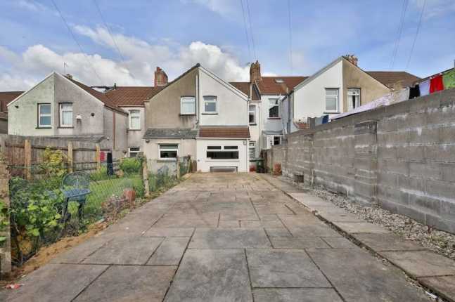 Salop Street by Mia Partners in 12 Salop Street, CF83 1FX - Property image 10 - VivreStays
