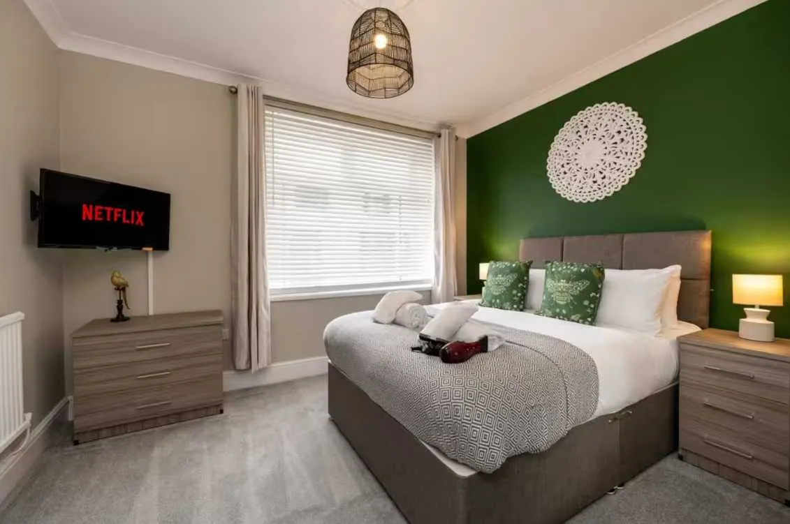 88 Mountain Ash Road by Mia Partners in 88 Mountain Ash Road, CF45 4PR - Property image 7 - VivreStays