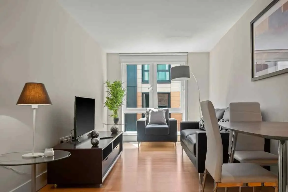 1 bed, 1 bath | LIFT Access | High Timber Street EC4V serviced apartment - London - VivreStays