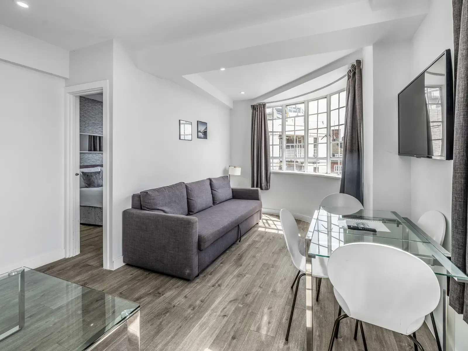 View One Bedroom Apartment ( Plus a Sofa Bed) One Bedroom Apartment ( Plus a Sofa Bed) serviced apartment - London - VivreStays