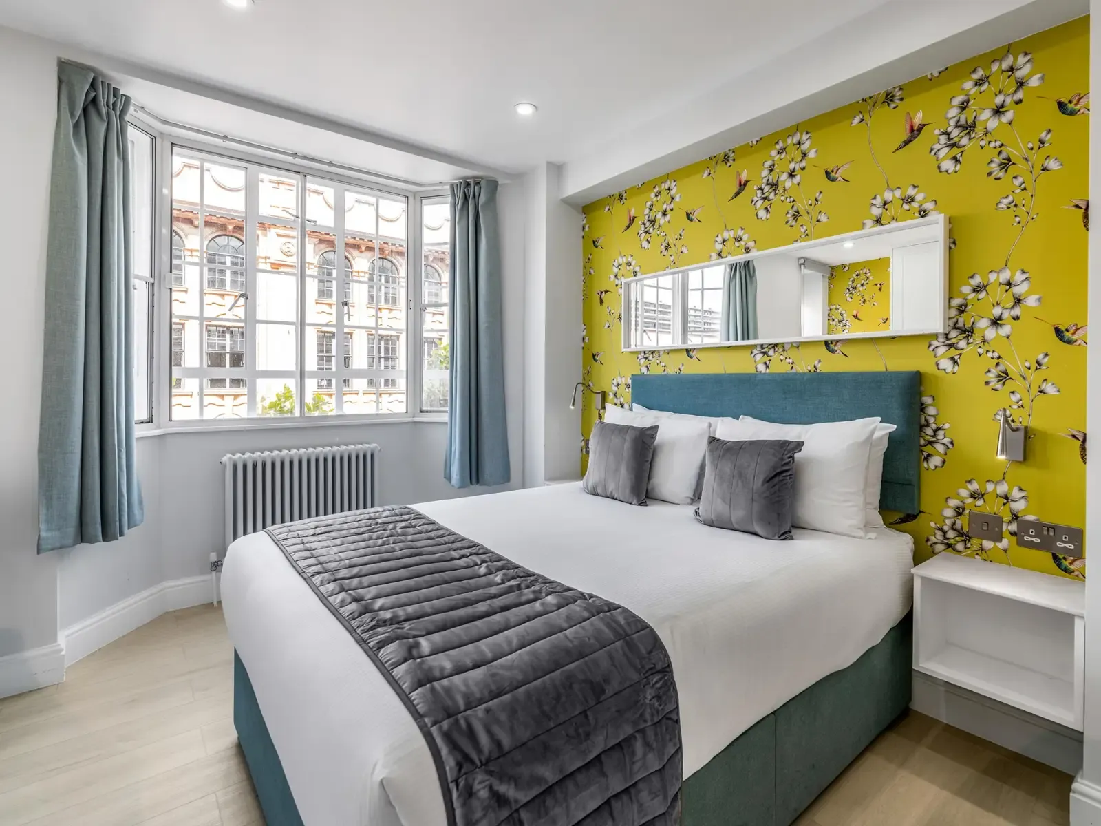 One Bedroom Apartment ( Plus a Sofa Bed) in SW3 3DW, London, Greater London, England, United Kingdom - Property image 6 - VivreStays