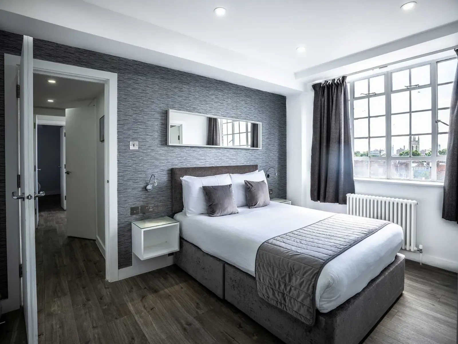 Two Bedroom Apartments (Double, Single Rooms, Sofa bed) in SW3 3DW - Property image 5 - VivreStays