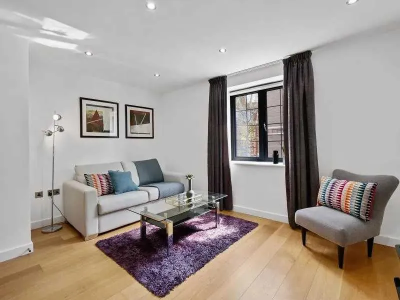 1 bed 1 bath | North Tenter Street E1 serviced apartment - London - VivreStays