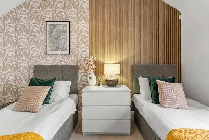 View 2 bed, 2 bath | FREE on-site Parking | Bathwick Street BA2 in BA2 6PA, Bath, Bath and North East Somerset, England, United Kingdom 2 bed, 2 bath | FREE on-site Parking | Bathwick Street BA2 in BA2 6PA, Bath, Bath and North East Somerset, England, United Kingdom - Property image 10 - VivreStays