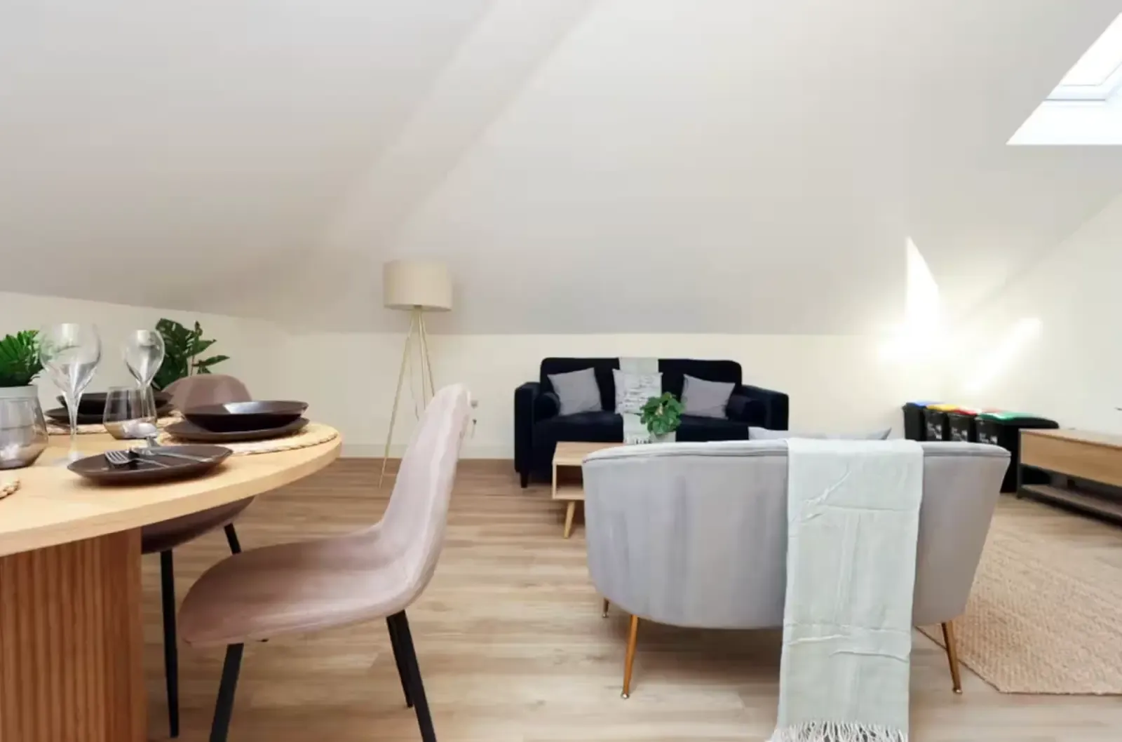 Albert Hall One Bed by Mia Partners in SA1 3EP, Swansea, Swansea, Wales, United Kingdom - Property image 10 - VivreStays