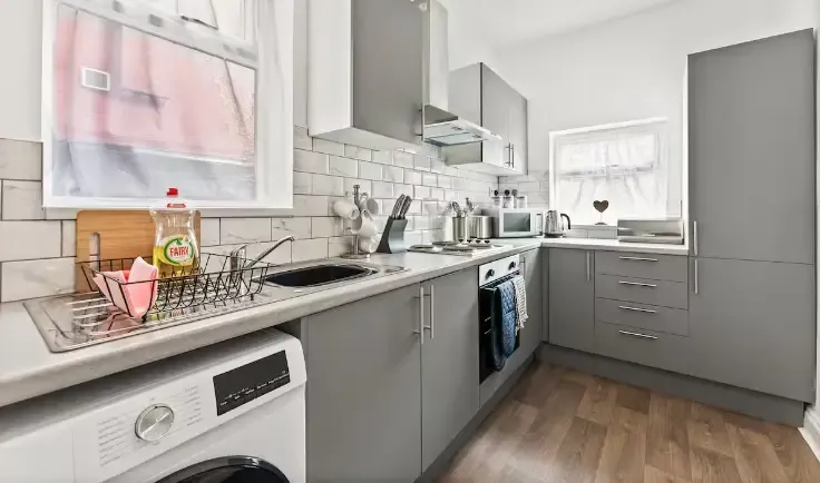 Great Central Avenue by Mia Partners in 29 Great Central Avenue, DN4 8BJ - Property image 6 - VivreStays