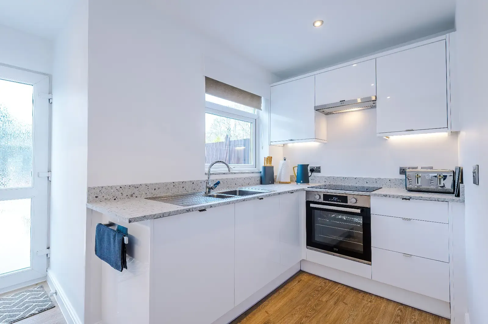 Patricia Place, Wirral lux Contractor/Family Stays, Birkenhead in 56 Patricia Avenue, CH41 7BH - Property image 5 - VivreStays