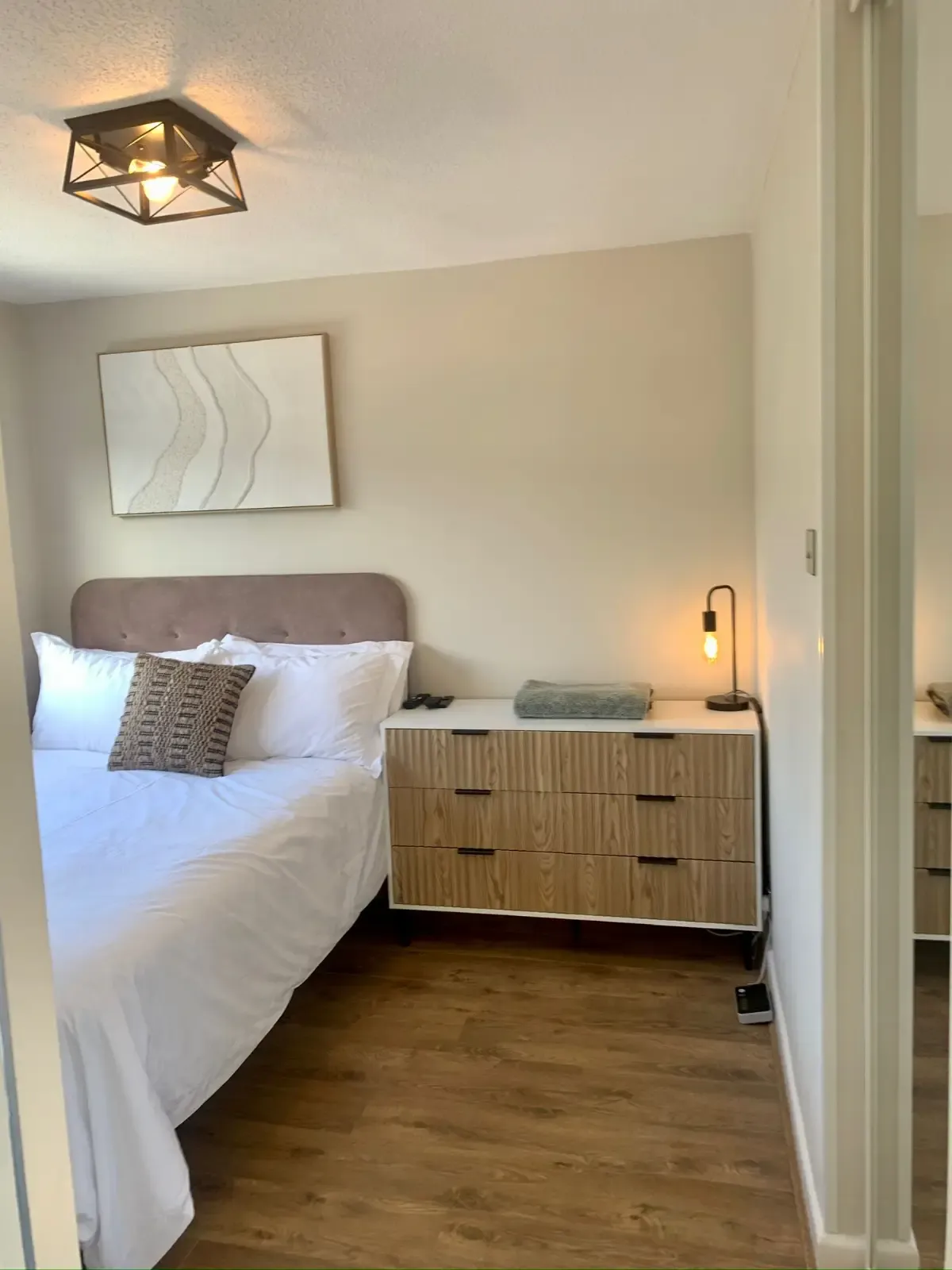 Kingfisher Nest - Serviced Accommodation | Contractor/Family Accommodation | Wirral | Moreton in 9 Kingfisher Way, CH49 4PR - Property image 12 - VivreStays