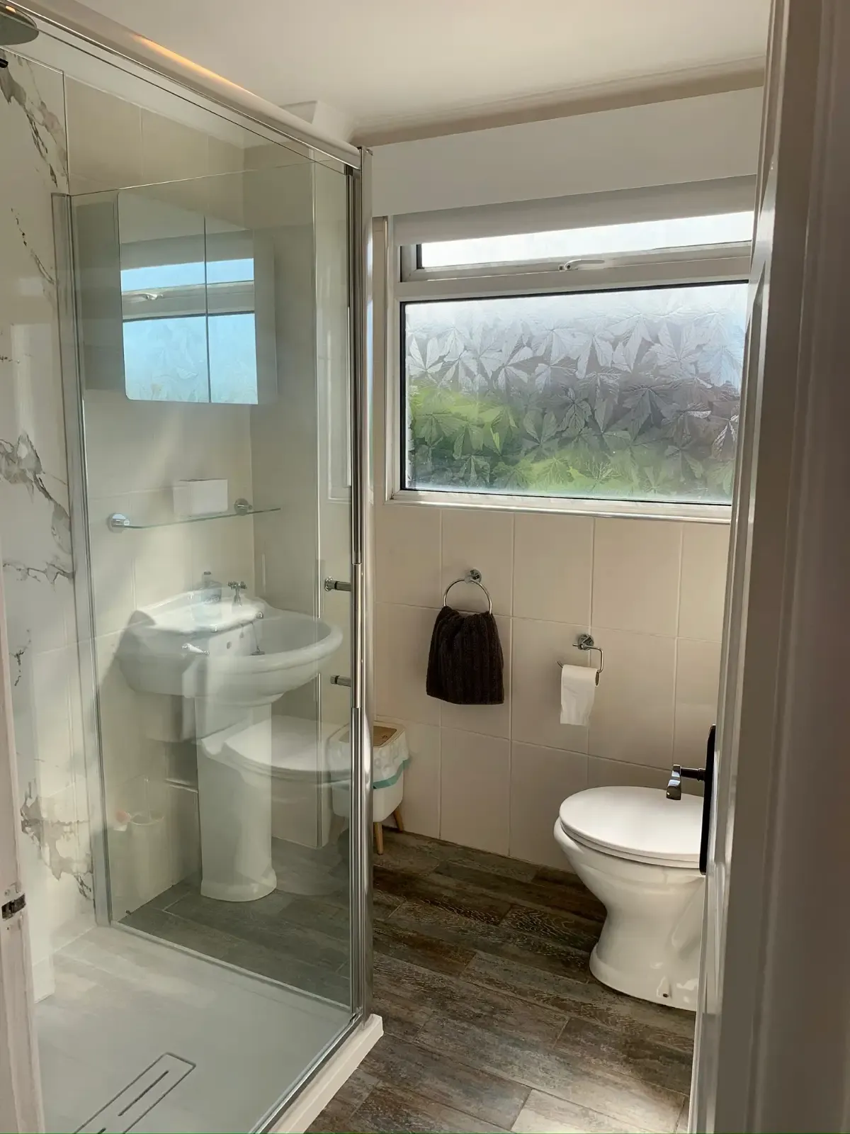 Kingfisher Nest - Serviced Accommodation | Contractor/Family Accommodation | Wirral | Moreton in 9 Kingfisher Way, CH49 4PR - Property image 16 - VivreStays