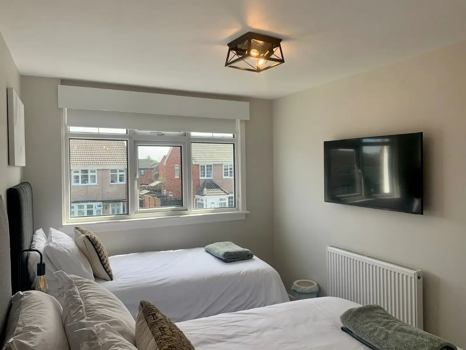 Kingfisher Nest - Serviced Accommodation | Contractor/Family Accommodation | Wirral | Moreton in 9 Kingfisher Way, CH49 4PR - Property image 11 - VivreStays