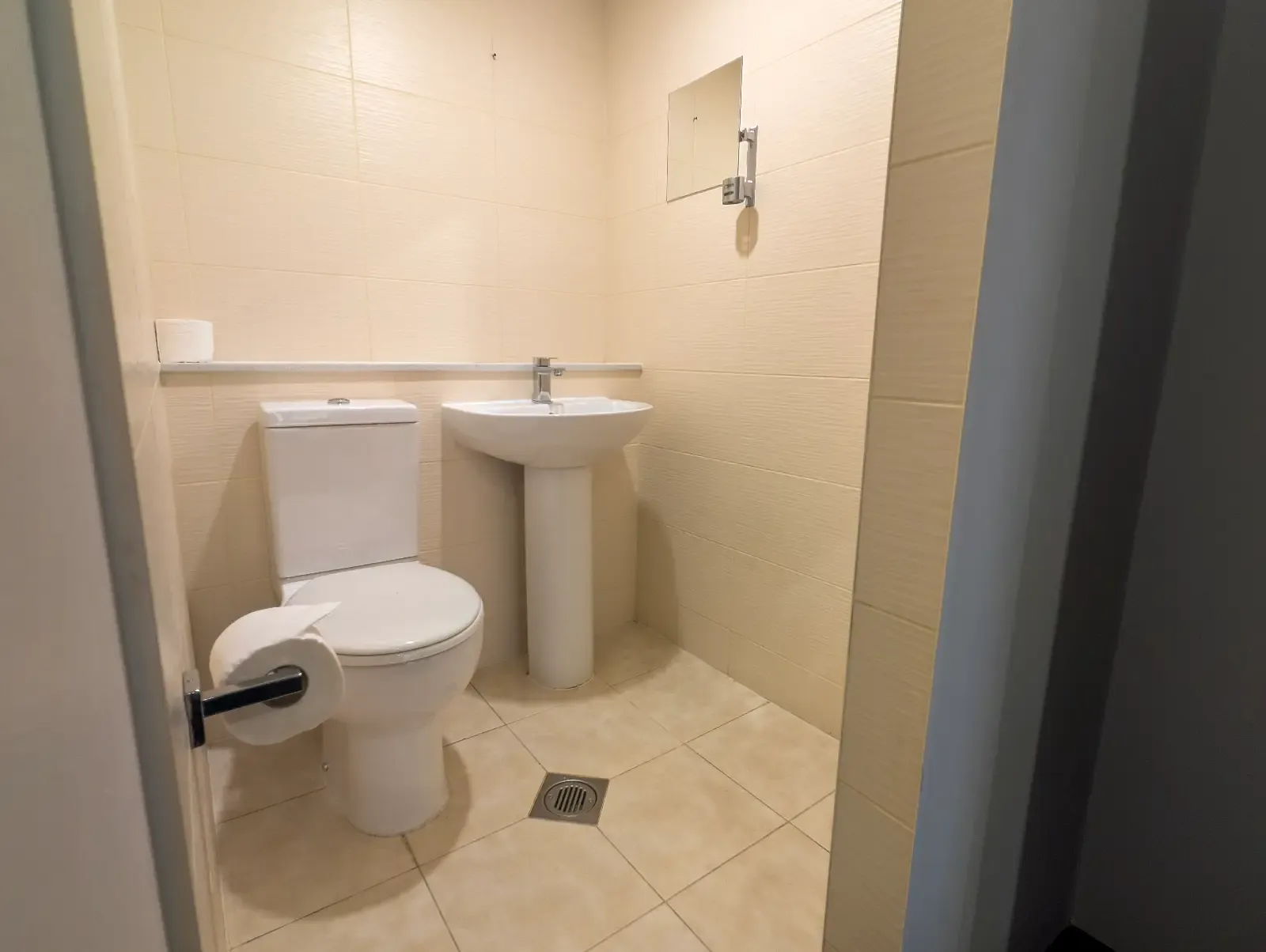 2 bedroom Dockside apartment in 19 Keel Wharf, Liverpool, L3 4ET, United Kingdom - Property image 6 - VivreStays