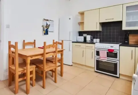 Castle Street by Mia Partners in 72 Castle Street, BD23 2DJ - Property image 2 - VivreStays