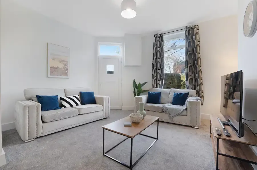 View Sidney Terrace by Mia Partners in 1 Sidney Terrace, DL14 7DU Sidney Terrace by Mia Partners in 1 Sidney Terrace, DL14 7DU - Property image 2 - VivreStays