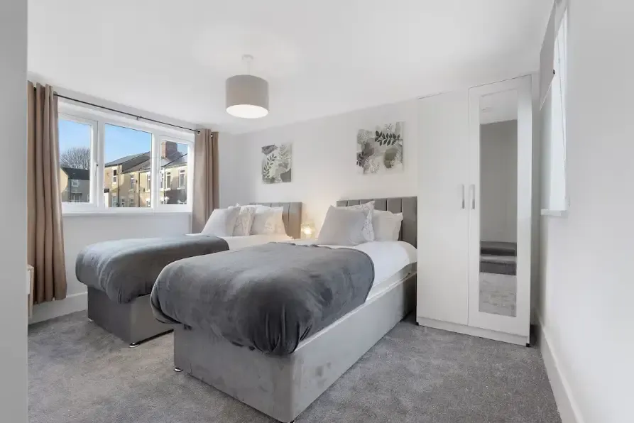 View Sidney Terrace by Mia Partners in 1 Sidney Terrace, DL14 7DU Sidney Terrace by Mia Partners in 1 Sidney Terrace, DL14 7DU - Property image 7 - VivreStays