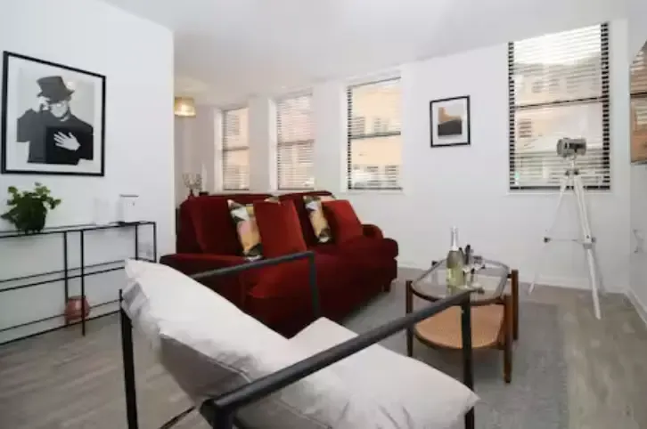 Flat 13 Woodfield House by Mia Partners in TA1 4BT - Property image 2 - VivreStays
