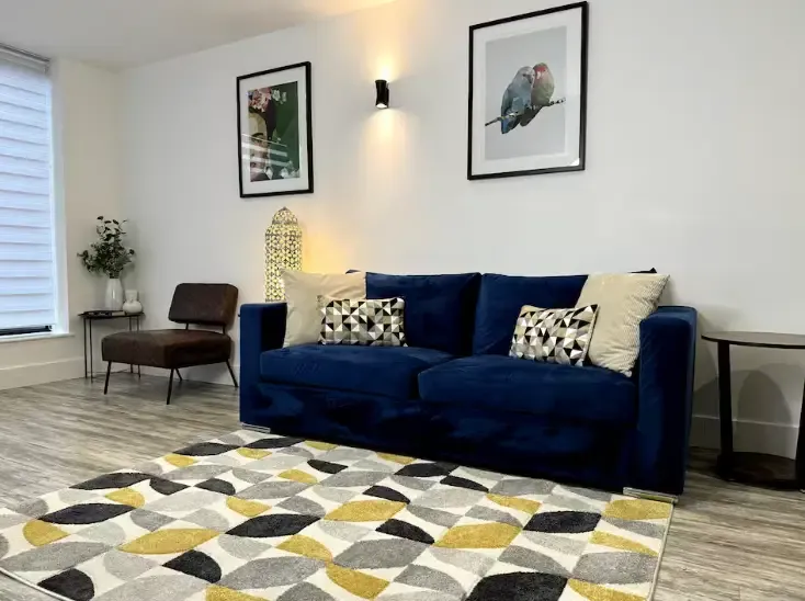 Flat 5 Kingsbridge Point by Mia Partners serviced apartment - UK - VivreStays