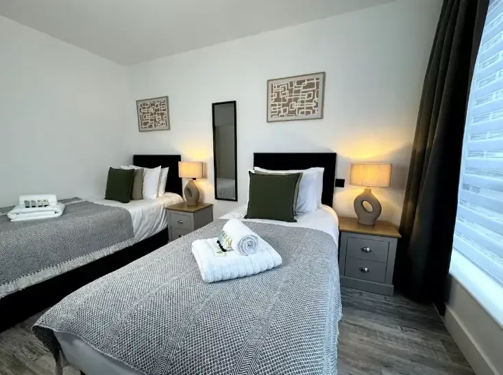 Flat 5 Kingsbridge Point by Mia Partners in SN1 2HJ - Property image 9 - VivreStays