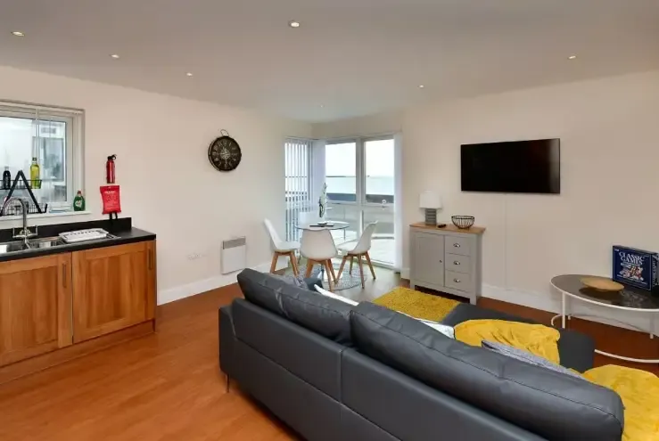 52 Meridian Bay by Mia Partners serviced apartment - Swansea - VivreStays